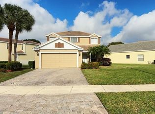 113 Canterbury Pl, Royal Palm Beach, FL 33414