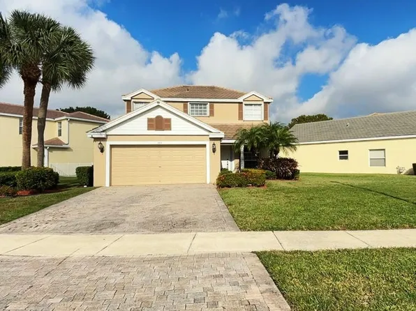 113 Canterbury Pl, Royal Palm Beach, FL 33414