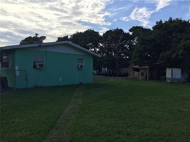 2nd image of 1808 Avenue E