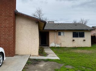 1225 Elberta Dr, Hanford, CA 93230