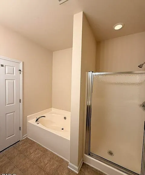 806 Carpenter Glenn Dr — Photo 33