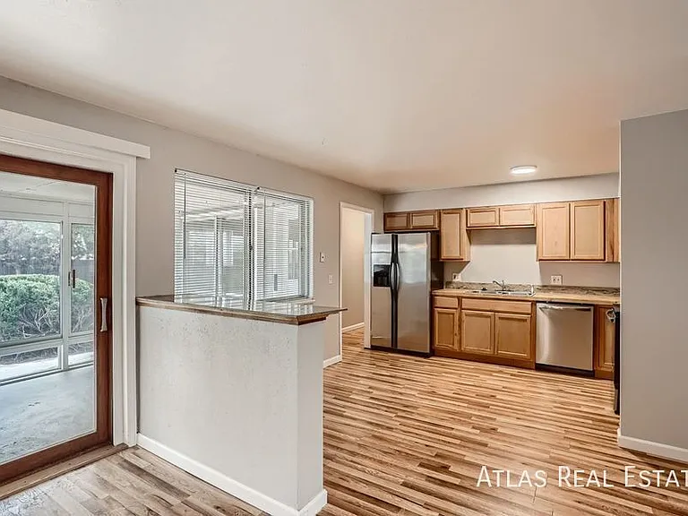 3296 S Geneva St — Photo 5