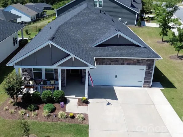 5379 Turtle Creek Dr, Denver, NC 28037