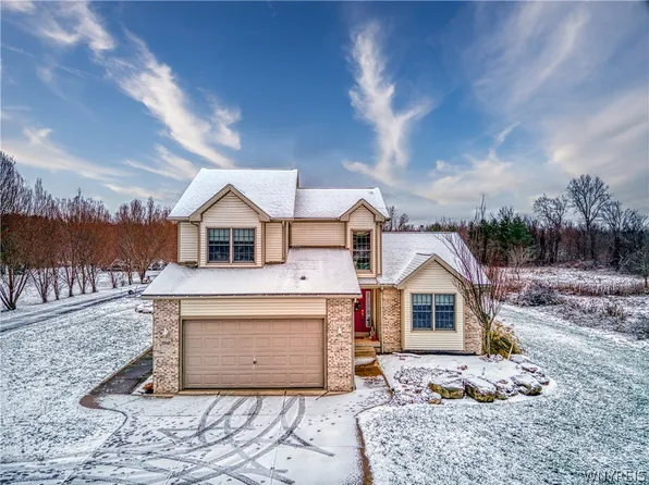 13543 Stage Rd, Akron, NY 14001