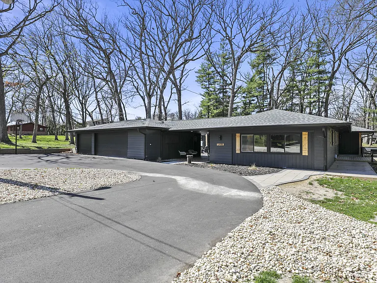5488 Fernwood Ln — Photo 48