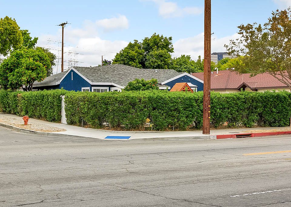 1st image of 3200 W Verdugo Ave