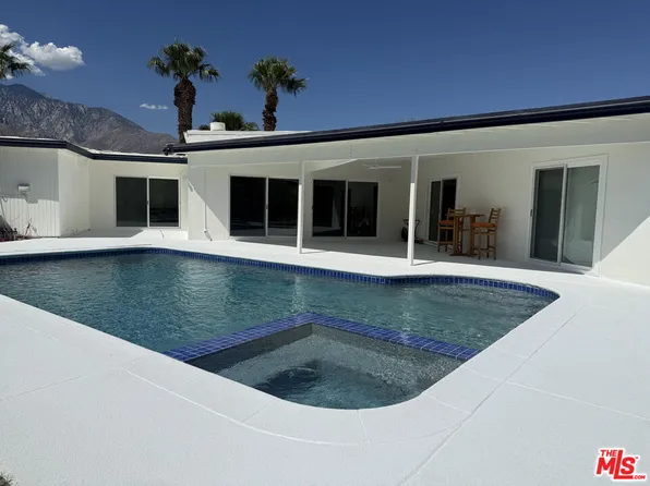 3060 N Farrell Dr, Palm Springs, CA 92262