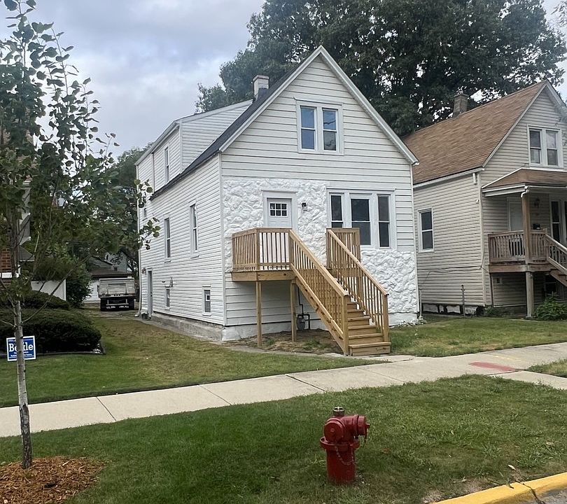 1st image of 10728 S La Salle St