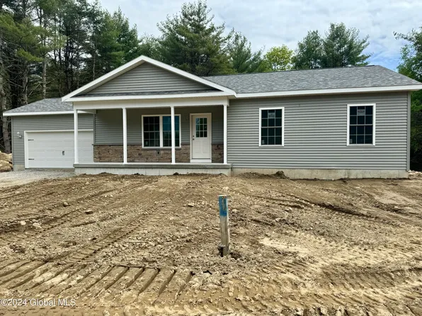 22 Black Bear Path, Corinth, NY 12822