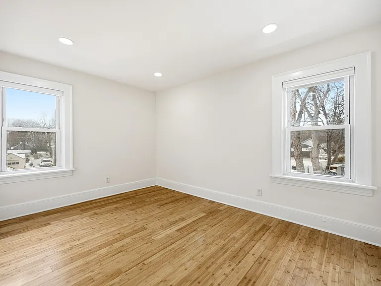 136 7th Ave #2 — Photo 8