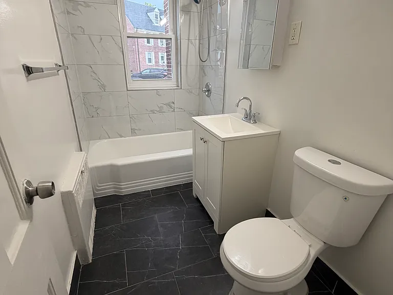 678 Park Ave #1A — Photo 10