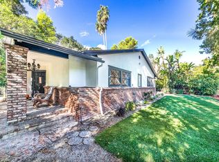 16934 Mooncrest Dr, Encino, CA 91436