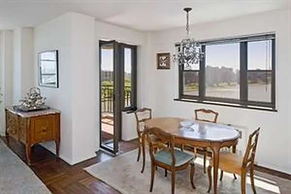 Sold by Douglas Elliman | media 14