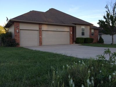502 Chandler Dr, Willard, MO, 65781