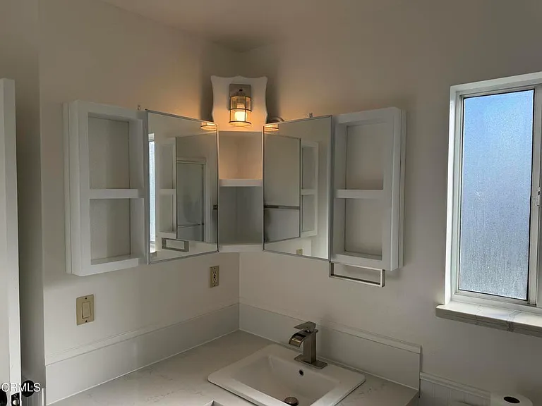 826 Camelia Dr — Photo 15