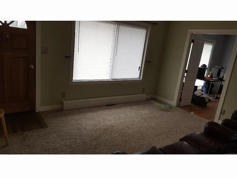 242 Maple Grove Subdivision Rd — Photo 4