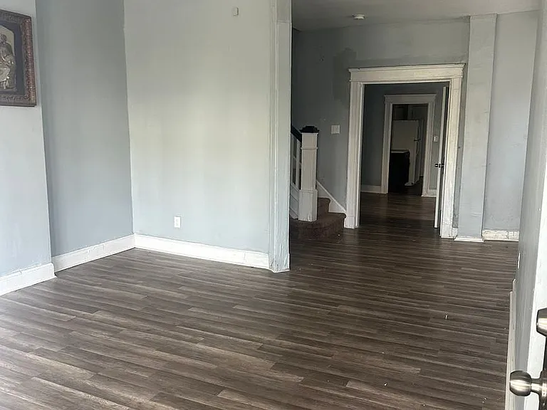 1406 Poplar Grove St — Photo 8
