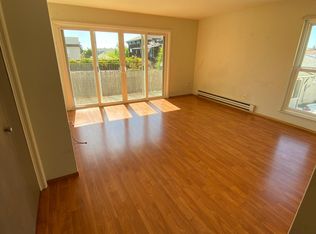 1528 Oxford St #3, Berkeley, CA 94709