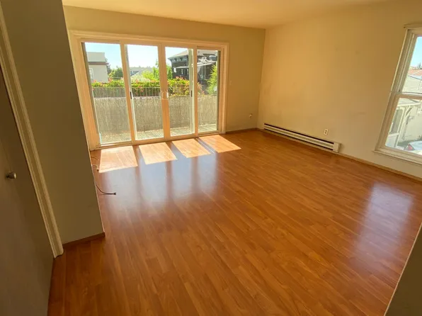 1528 Oxford St #3, Berkeley, CA 94709