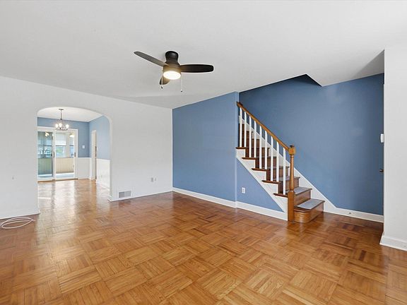 2nd image of 615 Michell St