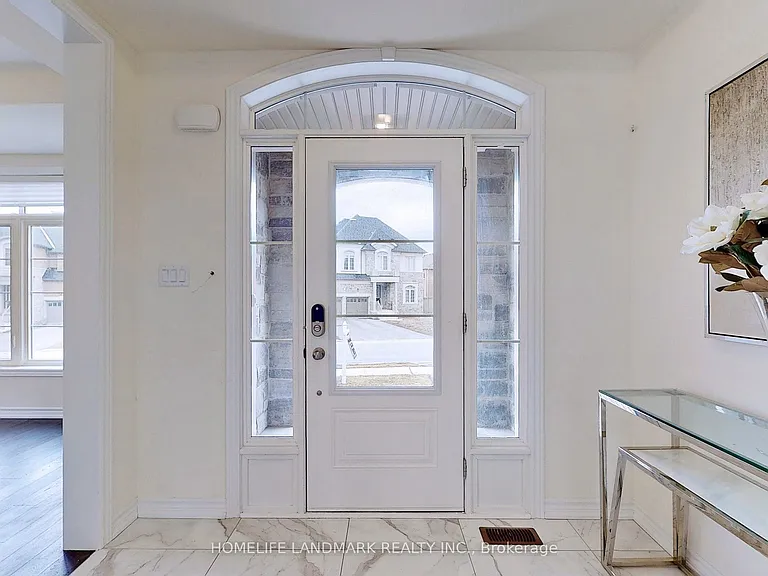 75 Mitchell Pl — Photo 25