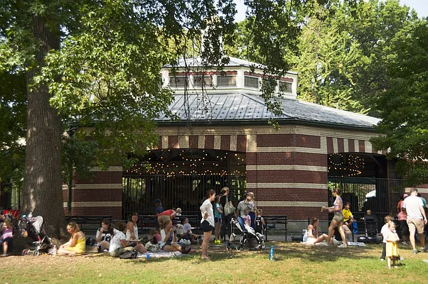 Rented by Lisa Management | media 5