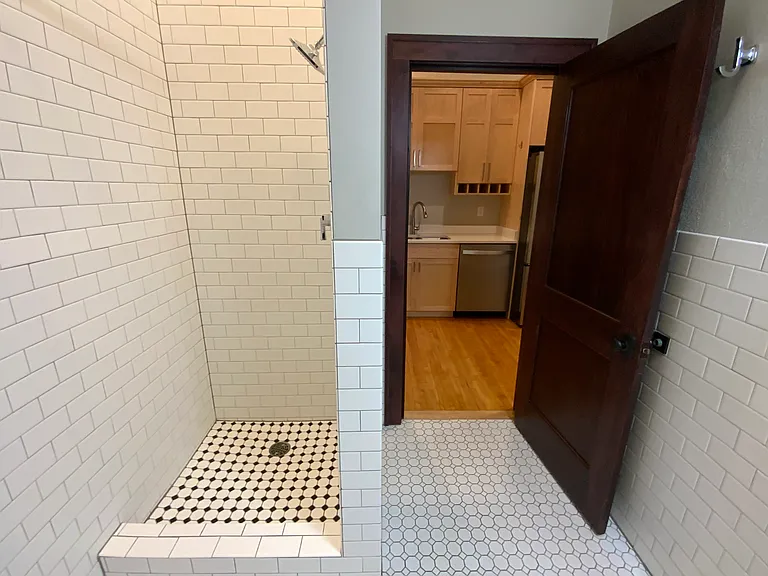 1202 Tower Ave — Photo 154