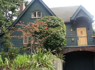 1911 N 40th St, Seattle, WA 98103