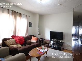 31 Hurd Rd #1F, Brookline, MA 02445