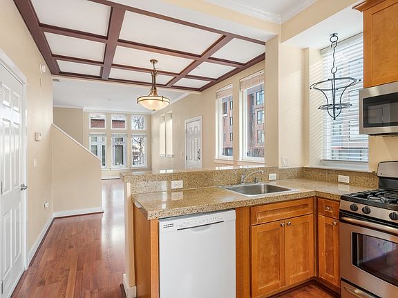 5th image of 295 Laurel Grove Ln