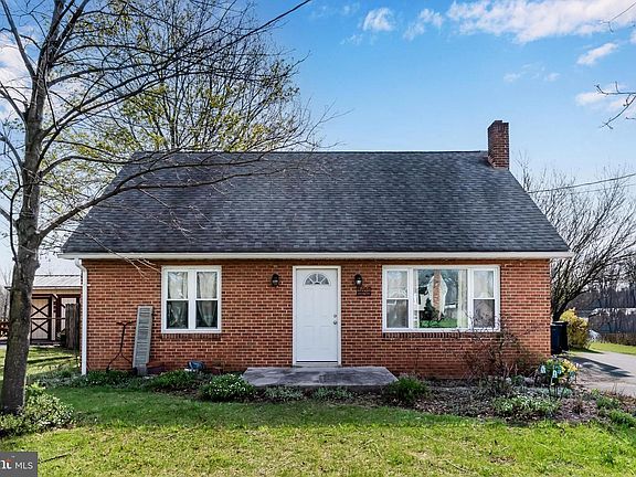 3rd image of 2691 Spring Rd