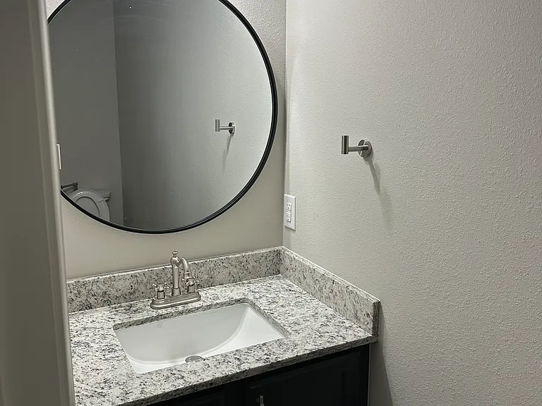 2433 W Yvonne Dr #2433 — Photo 6