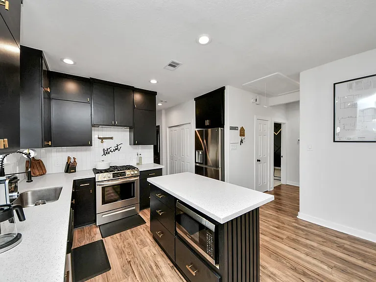 111 Jenkins St — Photo 10