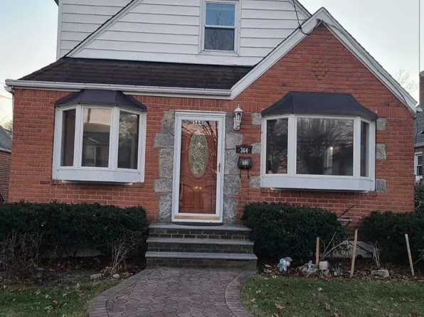 364 Carnation Avenue, Floral Park, NY 11001