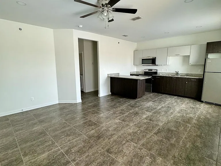 300 Sylvia Handy Dr #217 — Photo 3