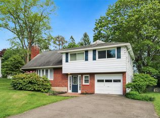 8 Larchmont Rd, Owego, NY 13827