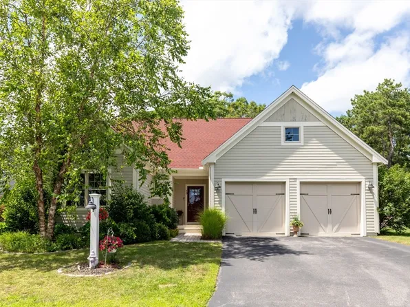 15 Southview Way, Plymouth, MA 02360