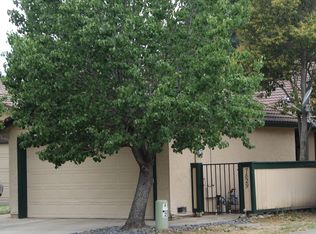 7829 Shimmer River Ln, Citrus Heights, CA