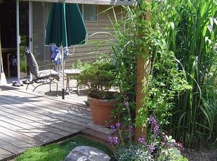 3634 Hat St, Clinton, WA 98236