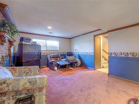 4th image of 5535 Parkview Ave