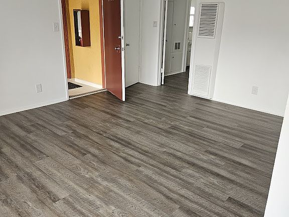 2nd image of 890 Empire Ave #890