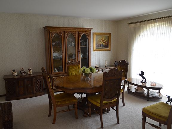 5th image of 47165 Rosaline Ct