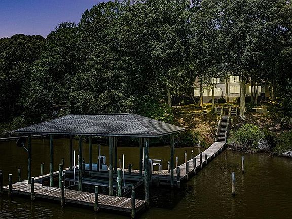 5th image of 858 Harmony Hills Cir