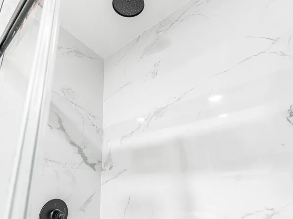 258 Clerk Street image 19 of 34