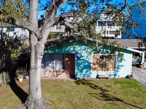 529 E Shore Dr, Clear Lake Shores, TX 77565