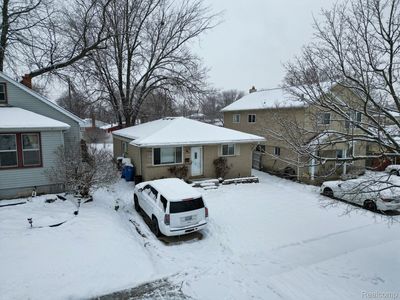 6039 N Silvery Ln, Dearborn Heights, MI, 48127