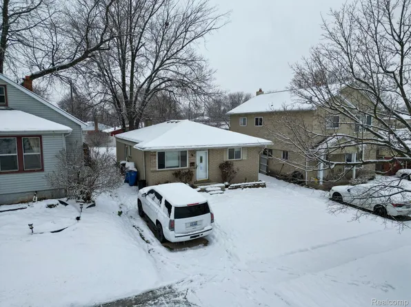 6039 N Silvery Ln, Dearborn Heights, MI 48127