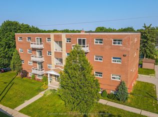 10 Glenbrook Dr #301, Guelph, ON N1E 1A9