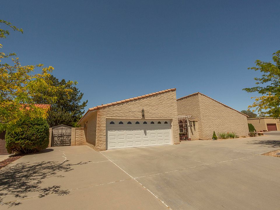 1st image of 604 Merino Kraal St