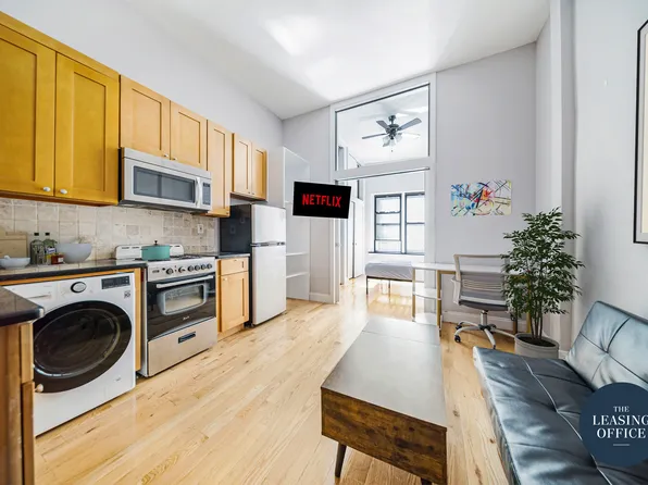 211 West 53rd Street image 6 of 11